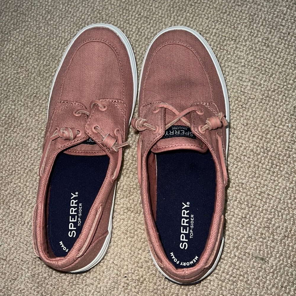 sperry sneakers